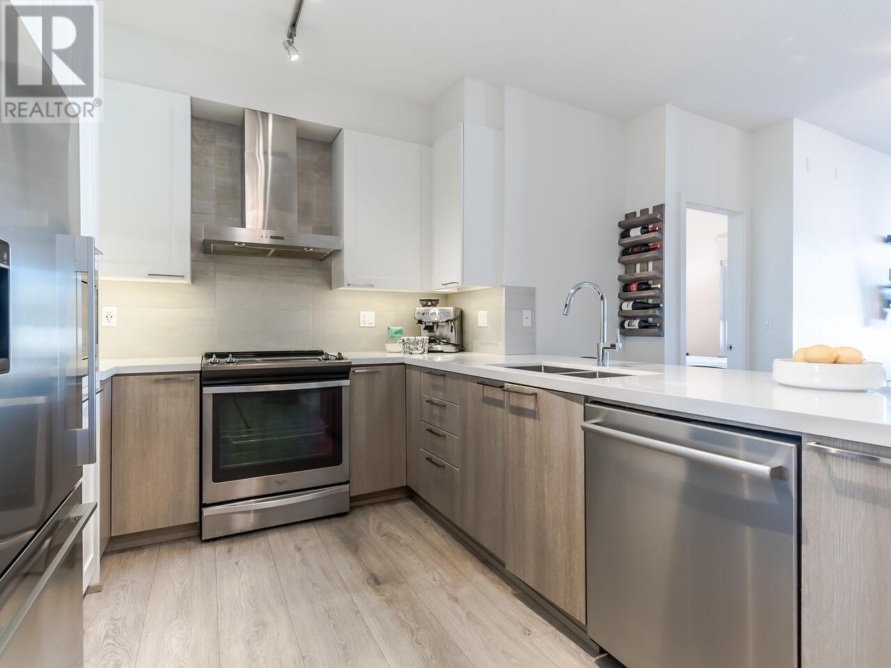 402 611 Regan Avenue, Coquitlam, British Columbia  V3J 0E5 - Photo 6 - R2829569