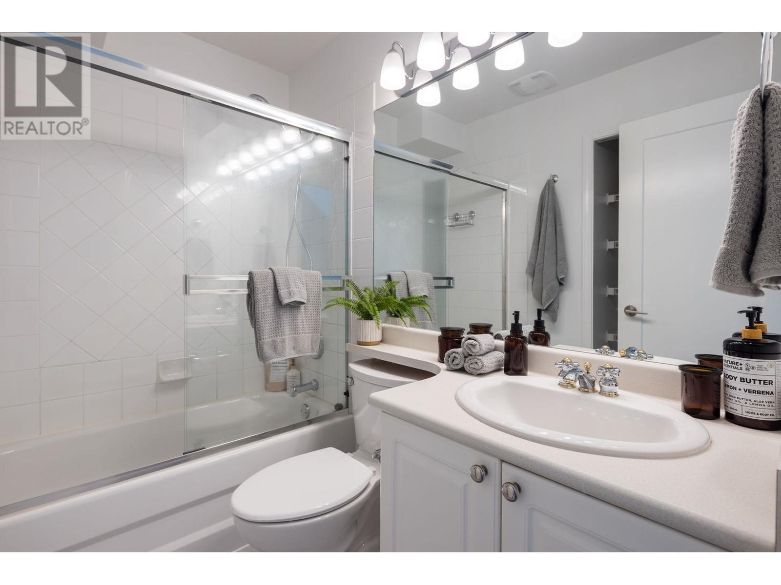 104 E 26th Street, North Vancouver, British Columbia  V7N 1A5 - Photo 11 - R2829575