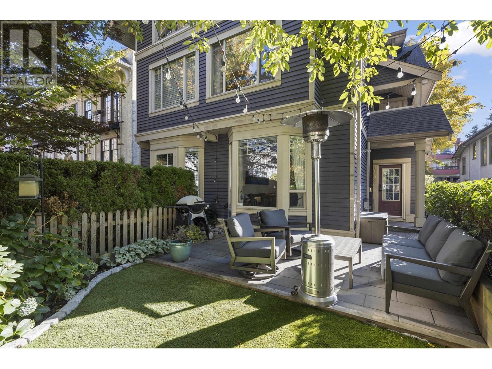 1656 W 10TH AVENUE, vancouver, British Columbia