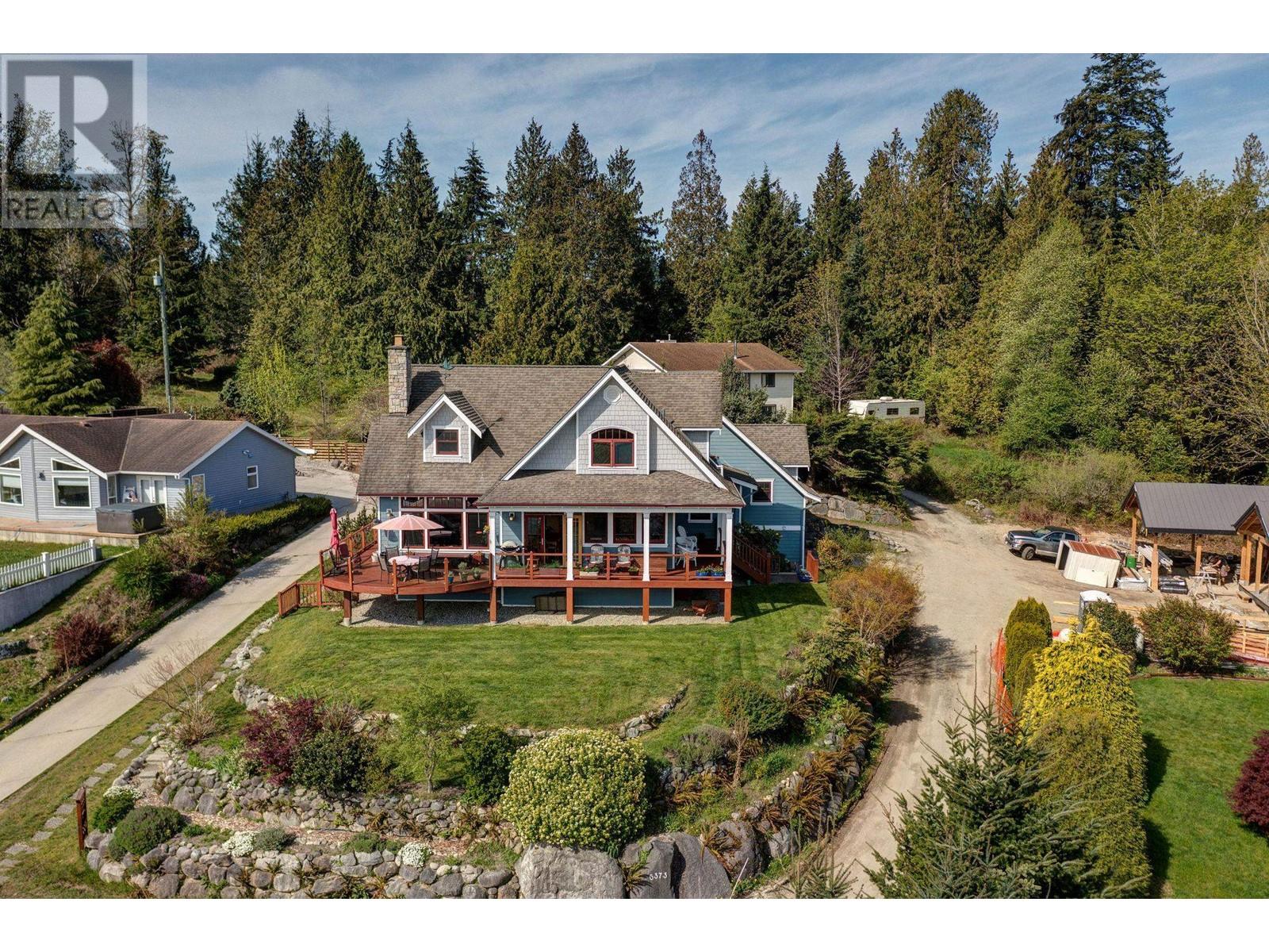6373 N GALE AVENUE, sechelt, British Columbia