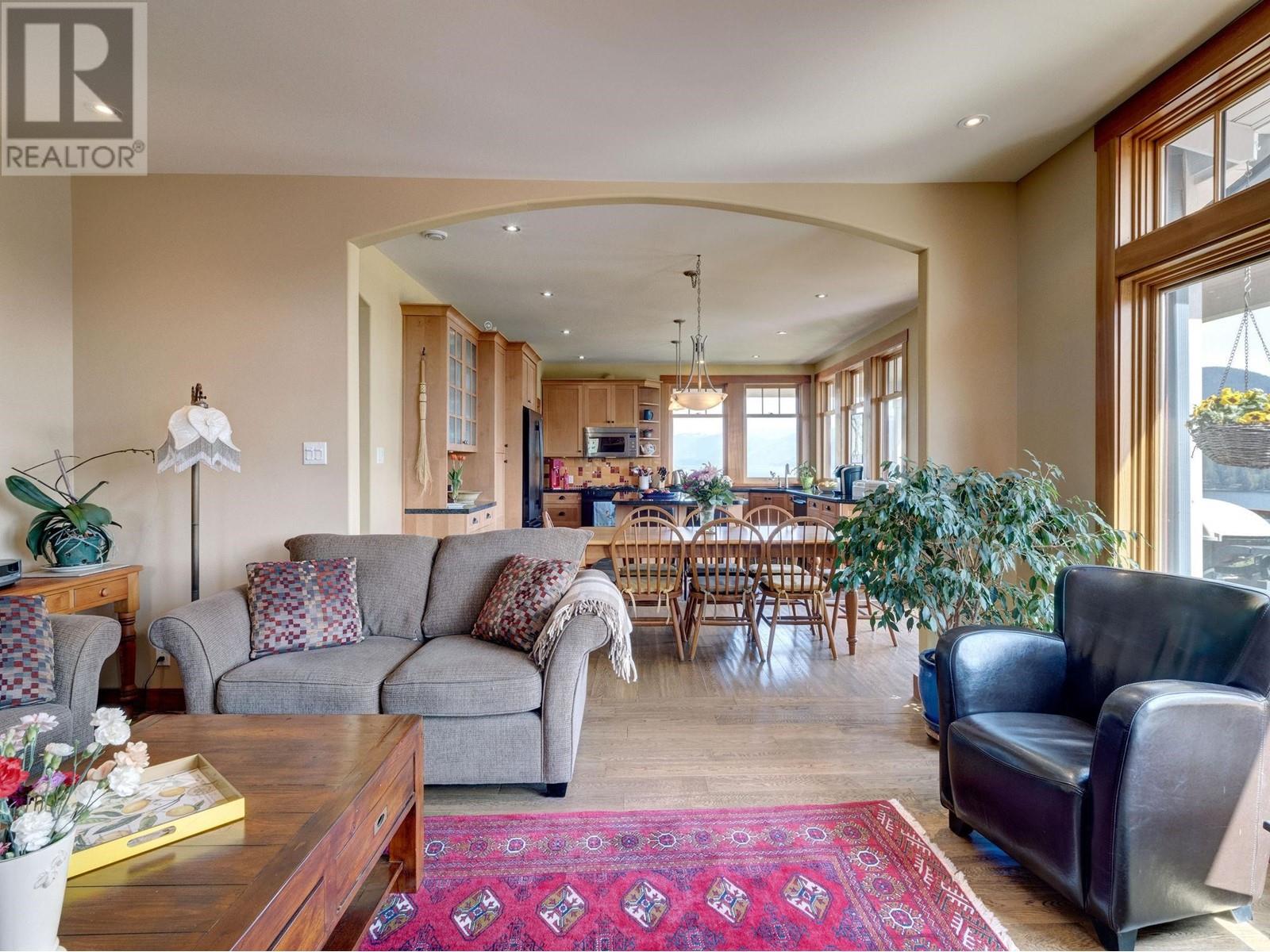 6373 N Gale Avenue, Sechelt, British Columbia  V7Z 0P7 - Photo 16 - R2829514