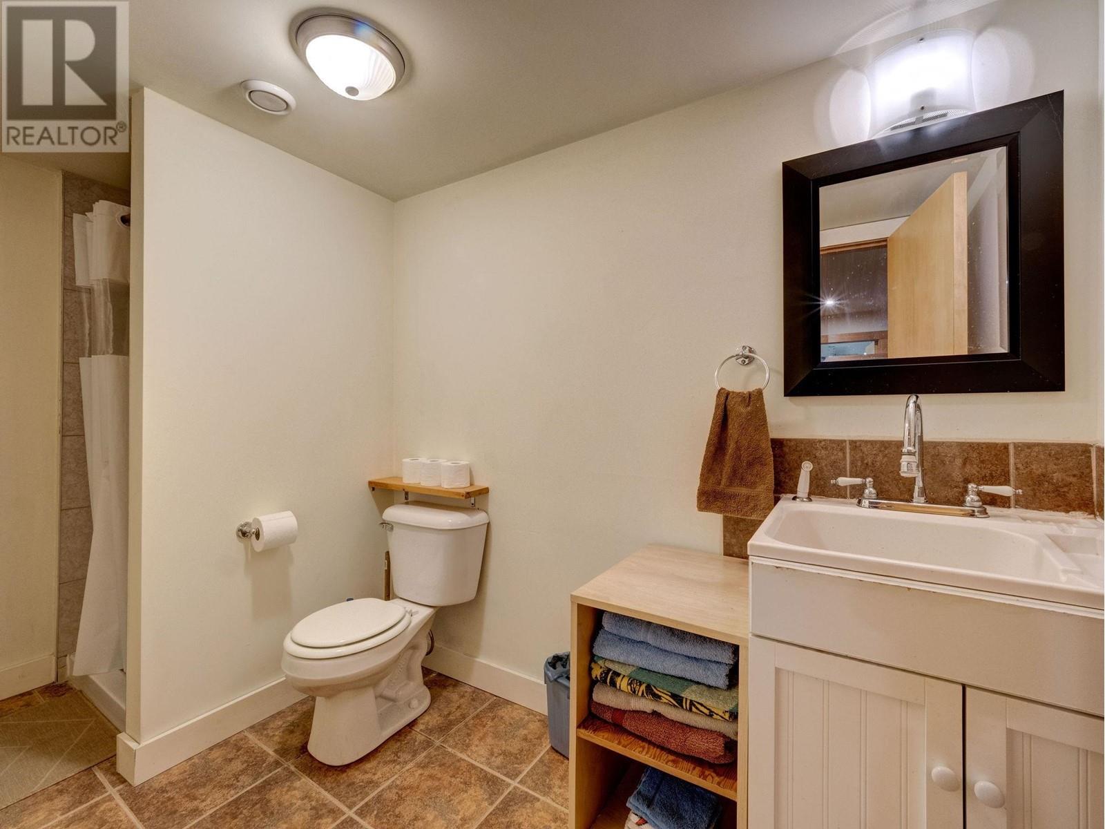 6373 N Gale Avenue, Sechelt, British Columbia  V7Z 0P7 - Photo 30 - R2829514