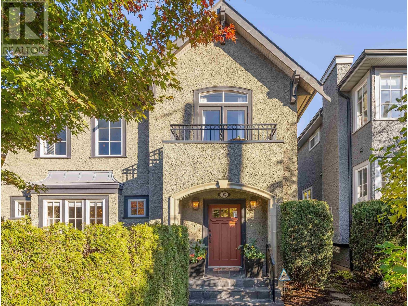 1992 SASAMAT STREET, vancouver, British Columbia