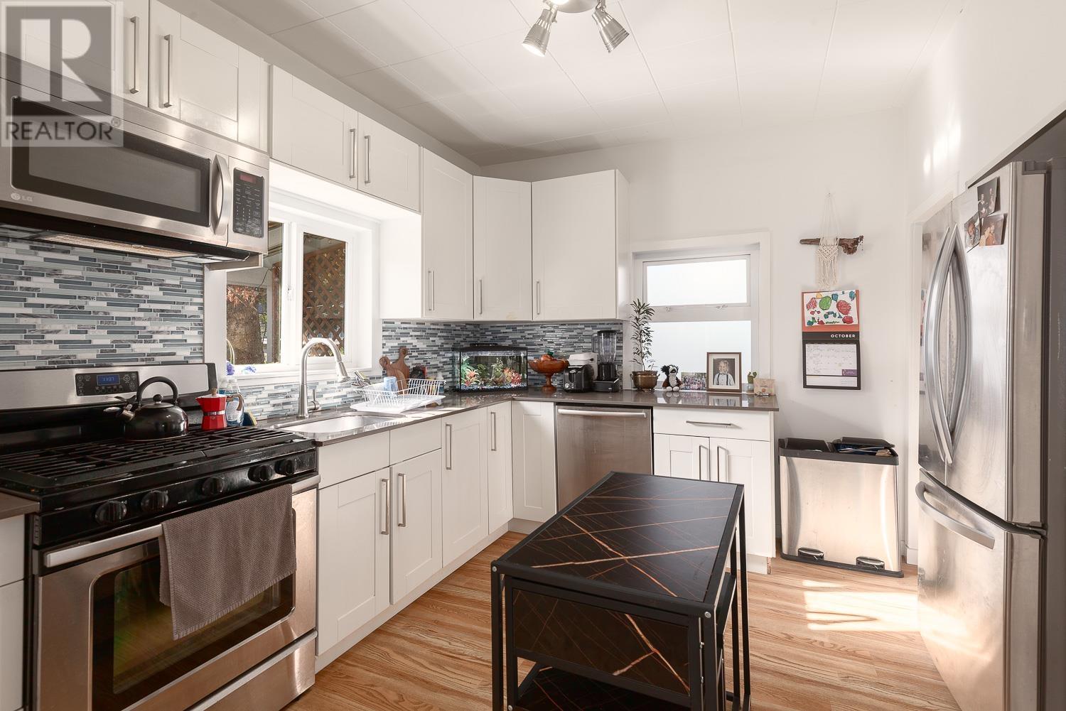 632 E 20th Avenue, Vancouver, British Columbia  V5V 1N1 - Photo 11 - R2829539