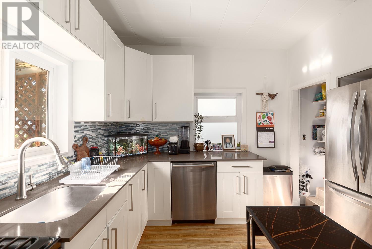 632 E 20th Avenue, Vancouver, British Columbia  V5V 1N1 - Photo 13 - R2829539