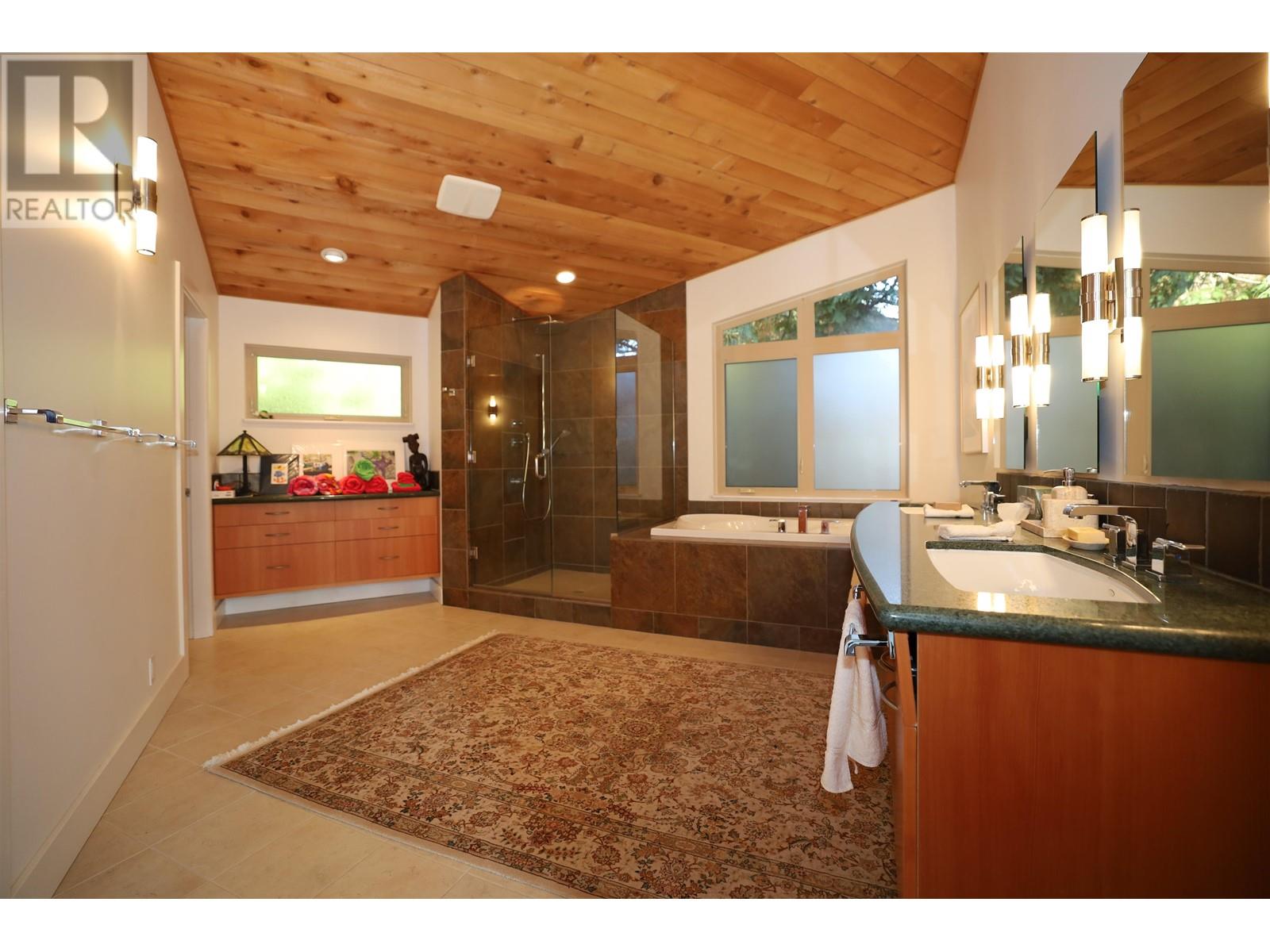 870 Marine Drive, Gibsons, British Columbia  V0N 1V1 - Photo 15 - R2829561