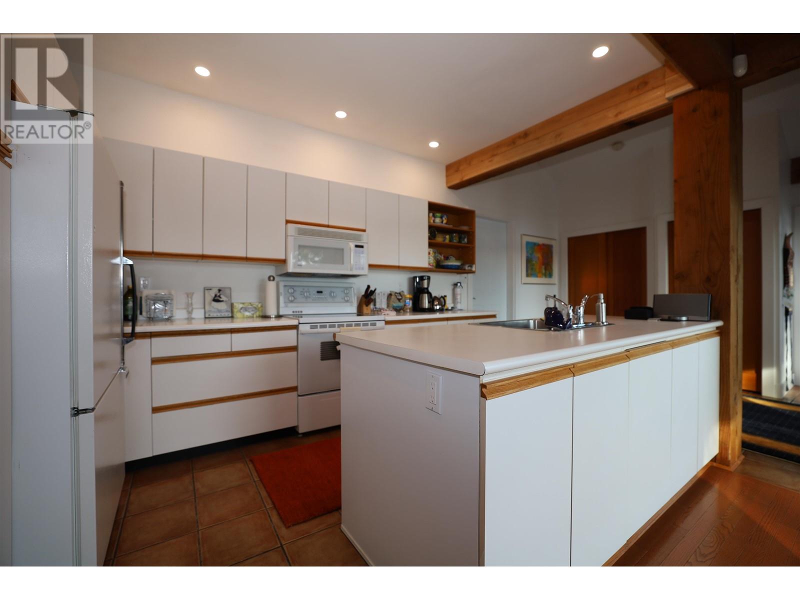 870 Marine Drive, Gibsons, British Columbia  V0N 1V1 - Photo 7 - R2829561