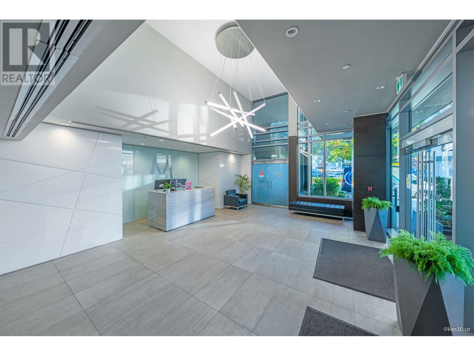 3206 1188 Pinetree Way, Coquitlam, British Columbia  V3B 0K9 - Photo 2 - R2829426