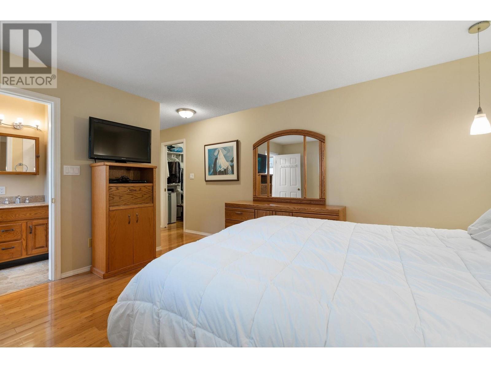 456 Cariboo Crescent, Coquitlam, British Columbia  V3C 4X7 - Photo 16 - R2827206