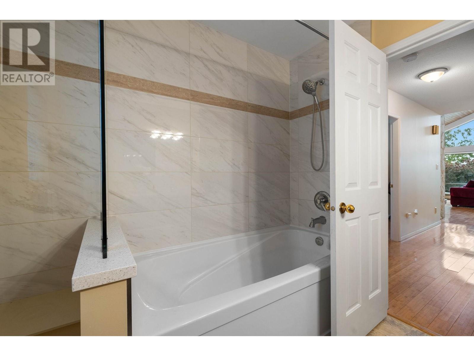 456 Cariboo Crescent, Coquitlam, British Columbia  V3C 4X7 - Photo 20 - R2827206