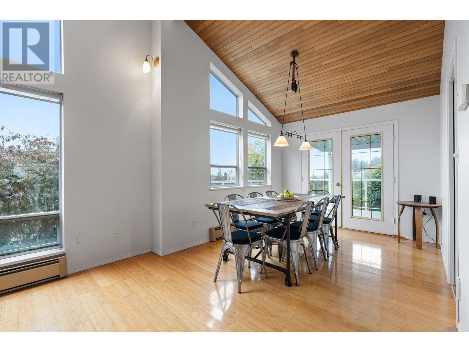 456 Cariboo Crescent, Coquitlam, British Columbia  V3C 4X7 - Photo 6 - R2827206
