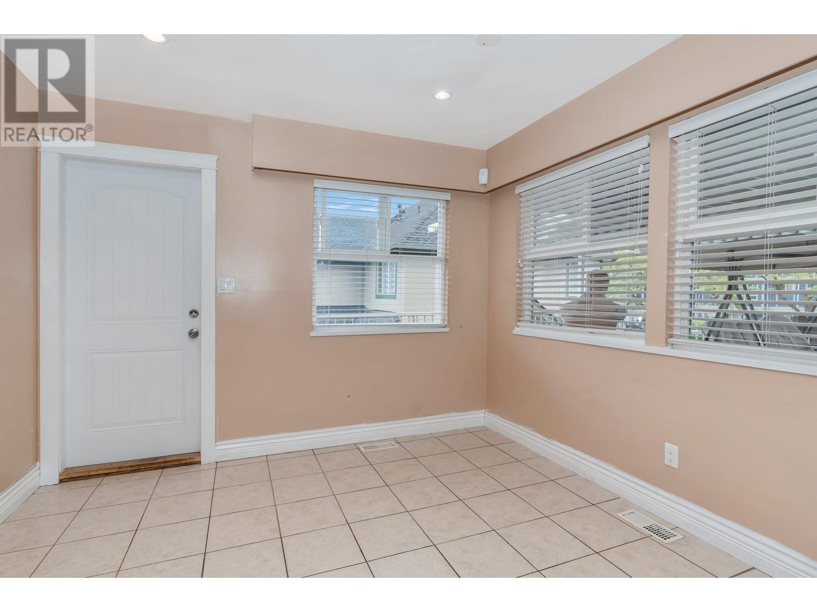11471 Cambie Road, Richmond, British Columbia  V6X 1L6 - Photo 21 - R2829201