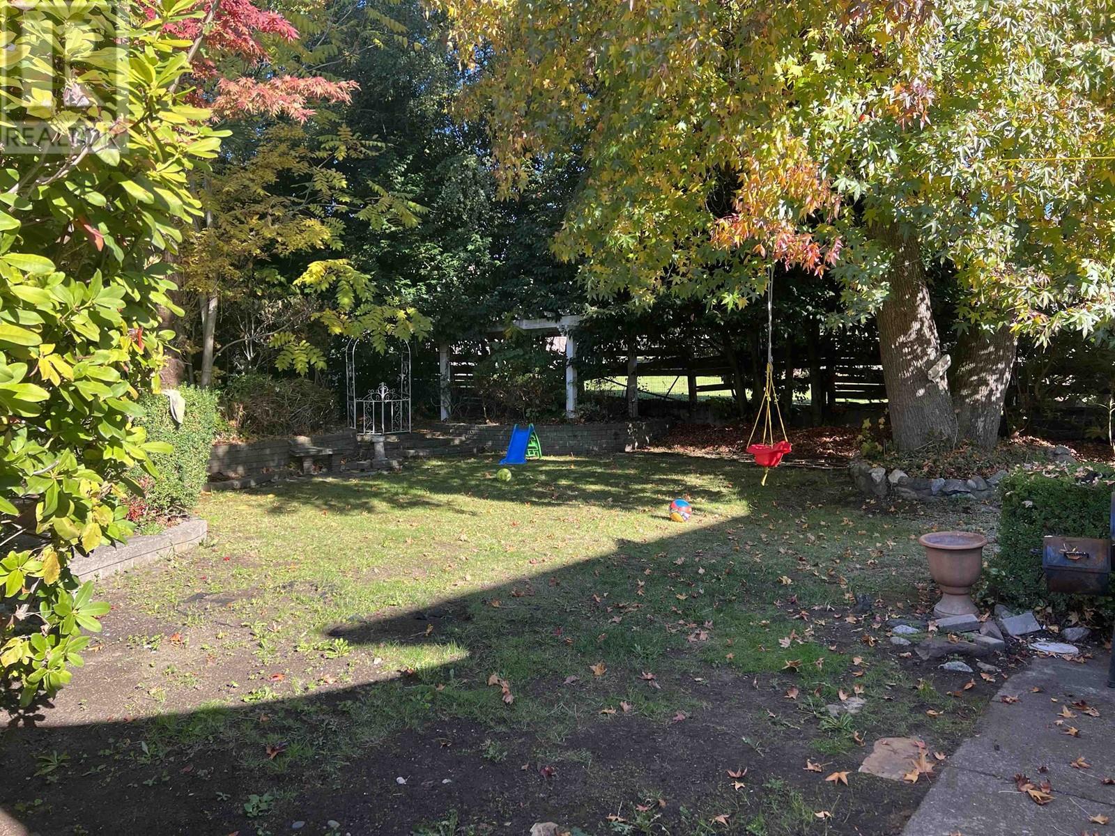 5565 Grant Street, Burnaby, British Columbia  V5B 2K2 - Photo 2 - R2827122