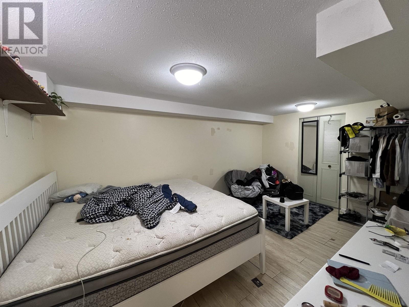 5565 Grant Street, Burnaby, British Columbia  V5B 2K2 - Photo 10 - R2827122