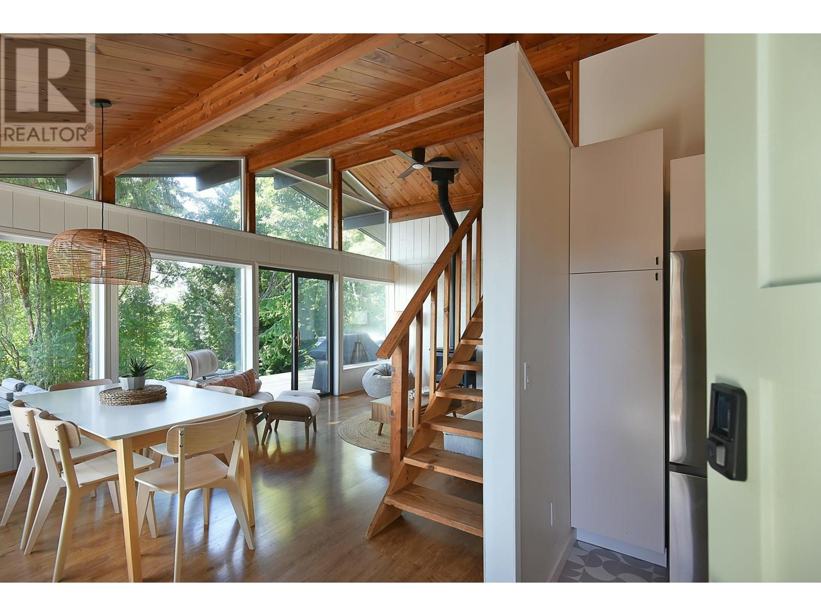 1440 Velvet Road, Gibsons, British Columbia  V0N 1V5 - Photo 4 - R2811048
