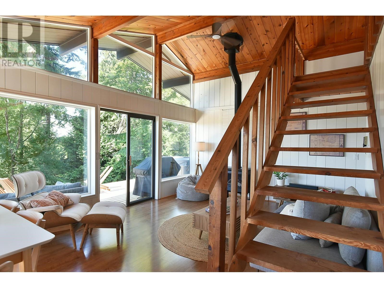 1440 Velvet Road, Gibsons, British Columbia  V0N 1V5 - Photo 6 - R2811048