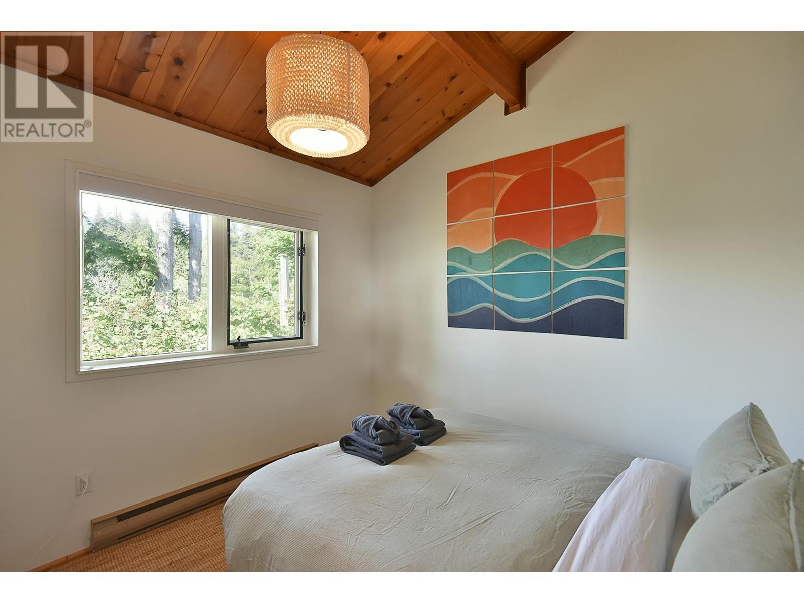 1440 Velvet Road, Gibsons, British Columbia  V0N 1V5 - Photo 17 - R2811048