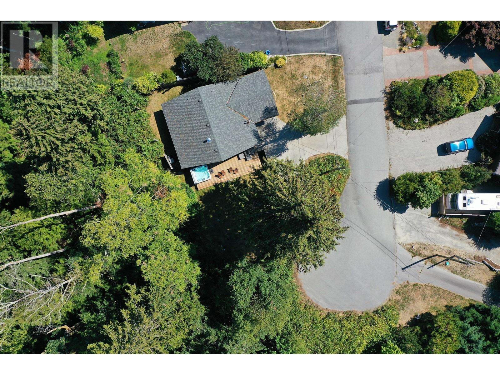 1440 Velvet Road, Gibsons, British Columbia  V0N 1V5 - Photo 30 - R2811048