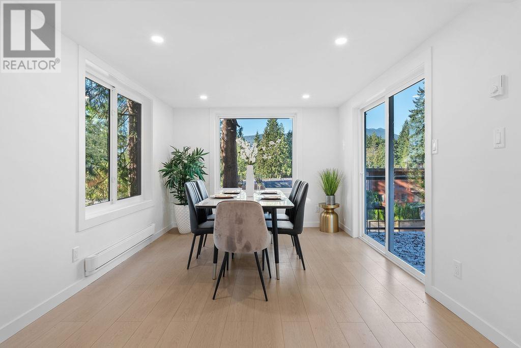 4563 Cedarcrest Avenue, North Vancouver, British Columbia  V7R 3R2 - Photo 12 - R2827721