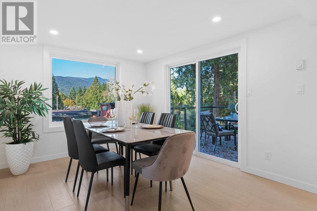 4563 Cedarcrest Avenue, North Vancouver, British Columbia  V7R 3R2 - Photo 15 - R2827721
