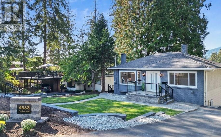 4563 Cedarcrest Avenue, North Vancouver, British Columbia  V7R 3R2 - Photo 2 - R2827721