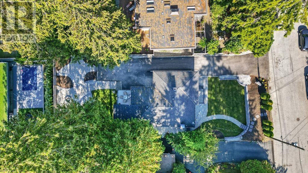 4563 Cedarcrest Avenue, North Vancouver, British Columbia  V7R 3R2 - Photo 39 - R2827721