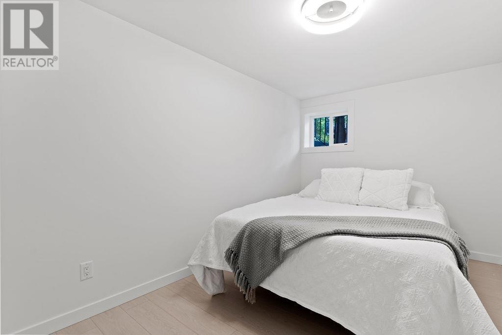 4563 Cedarcrest Avenue, North Vancouver, British Columbia  V7R 3R2 - Photo 31 - R2827721