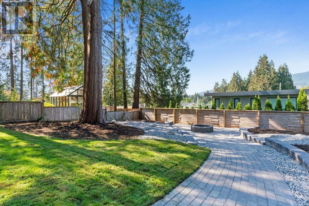 4563 Cedarcrest Avenue, North Vancouver, British Columbia  V7R 3R2 - Photo 26 - R2827721
