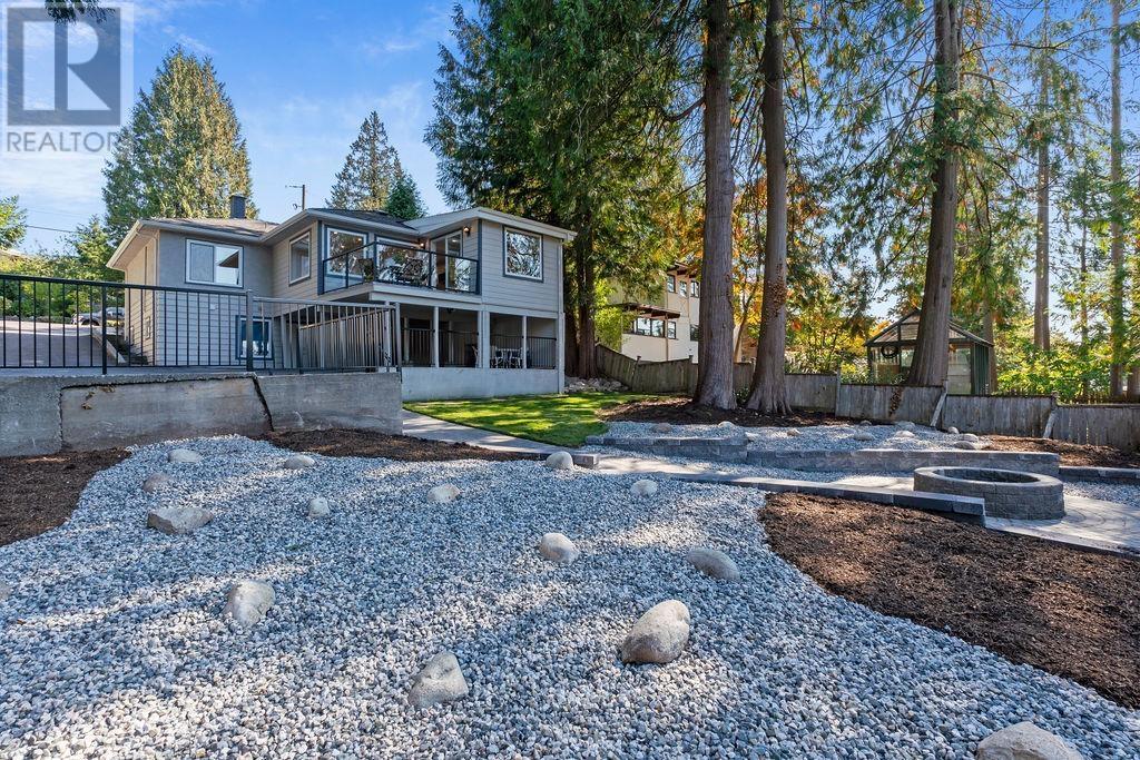 4563 Cedarcrest Avenue, North Vancouver, British Columbia  V7R 3R2 - Photo 36 - R2827721