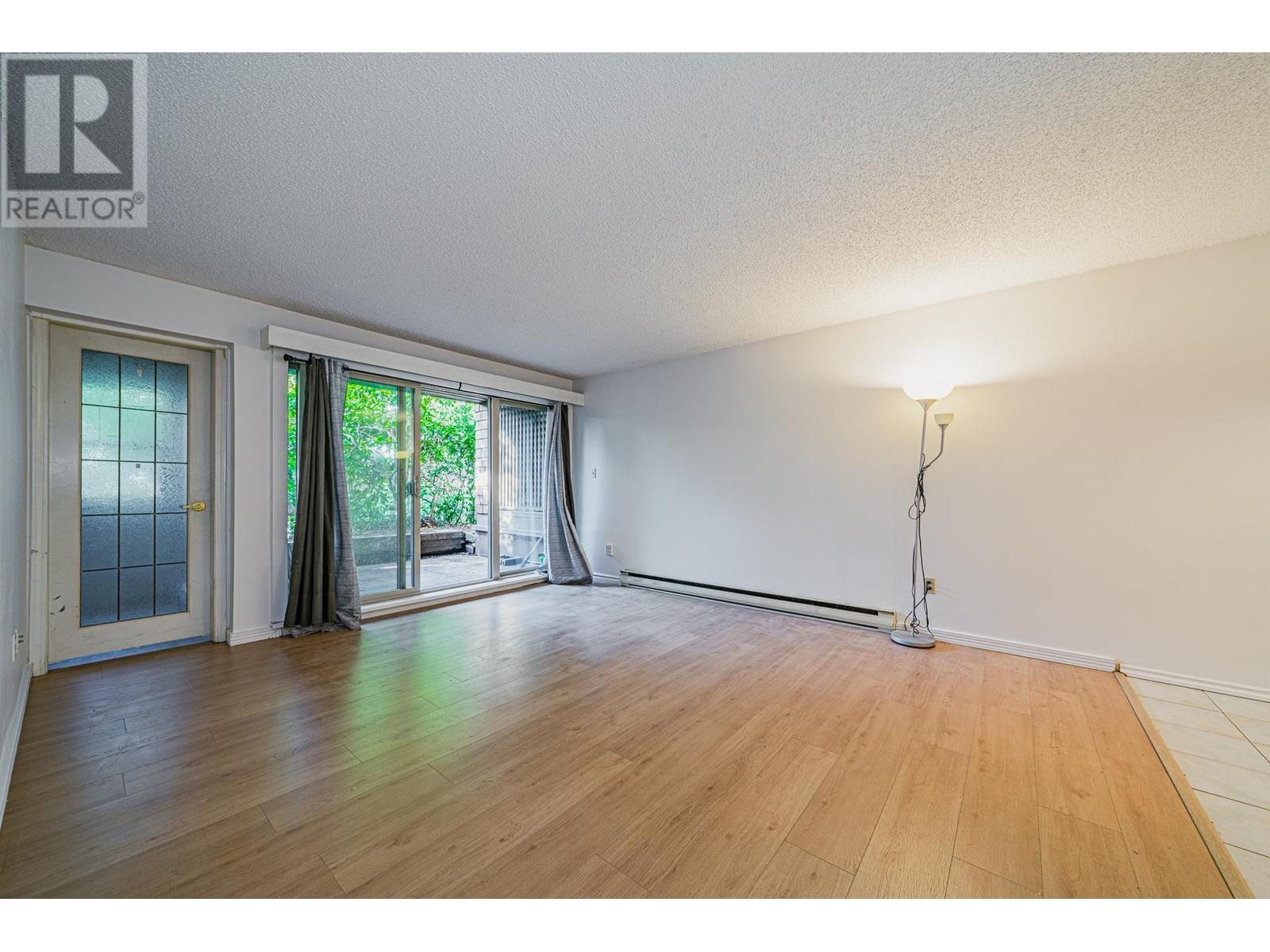 412 9867 Manchester Drive, Burnaby, British Columbia  V3N 4P6 - Photo 4 - R2829197