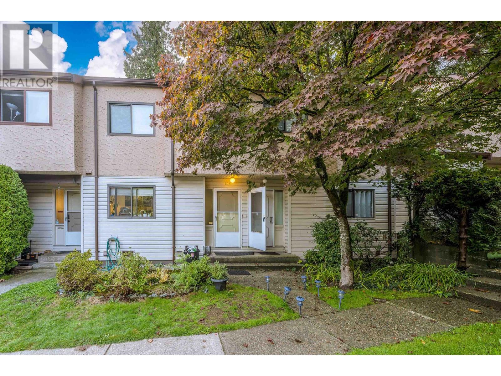 105 511 GATENSBURY STREET, coquitlam, British Columbia