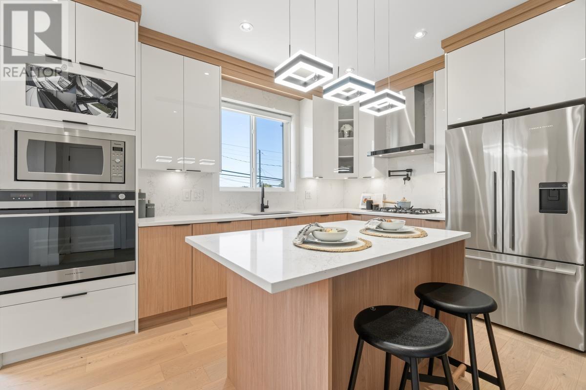 4341 Rupert Street, Vancouver, British Columbia  V3L 4N3 - Photo 2 - R2815474