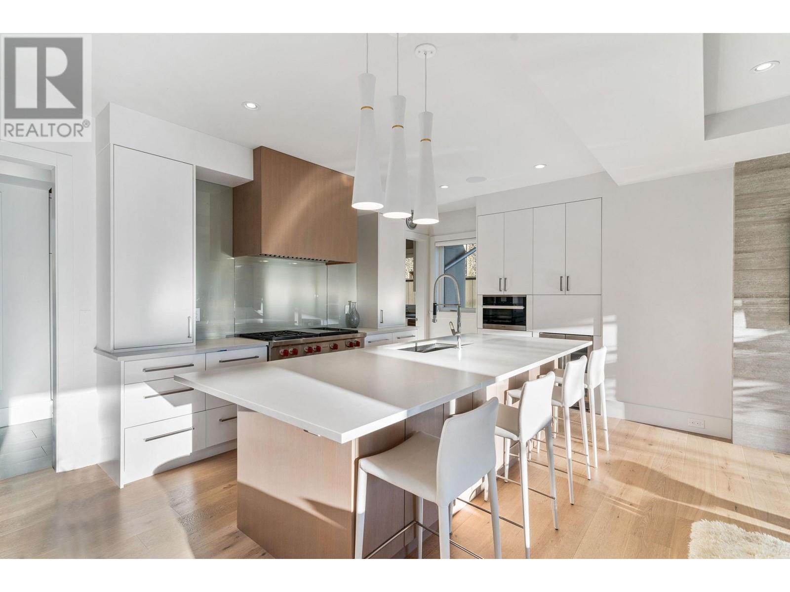 2825 Edgemont Boulevard, North Vancouver, British Columbia  V7R 2N3 - Photo 11 - R2829653