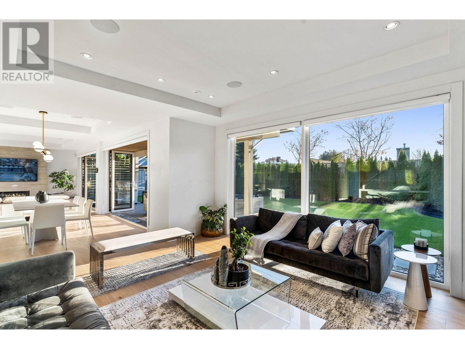 2825 Edgemont Boulevard, North Vancouver, British Columbia  V7R 2N3 - Photo 5 - R2829653