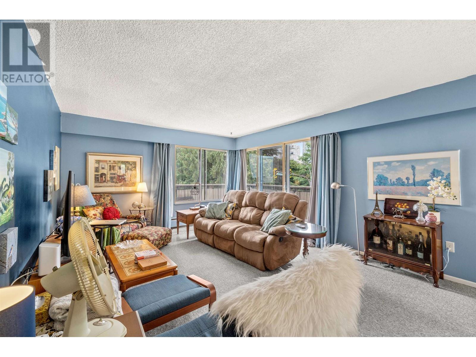 302 4345 Grange Street, Burnaby, British Columbia  V5H 1P4 - Photo 4 - R2829373