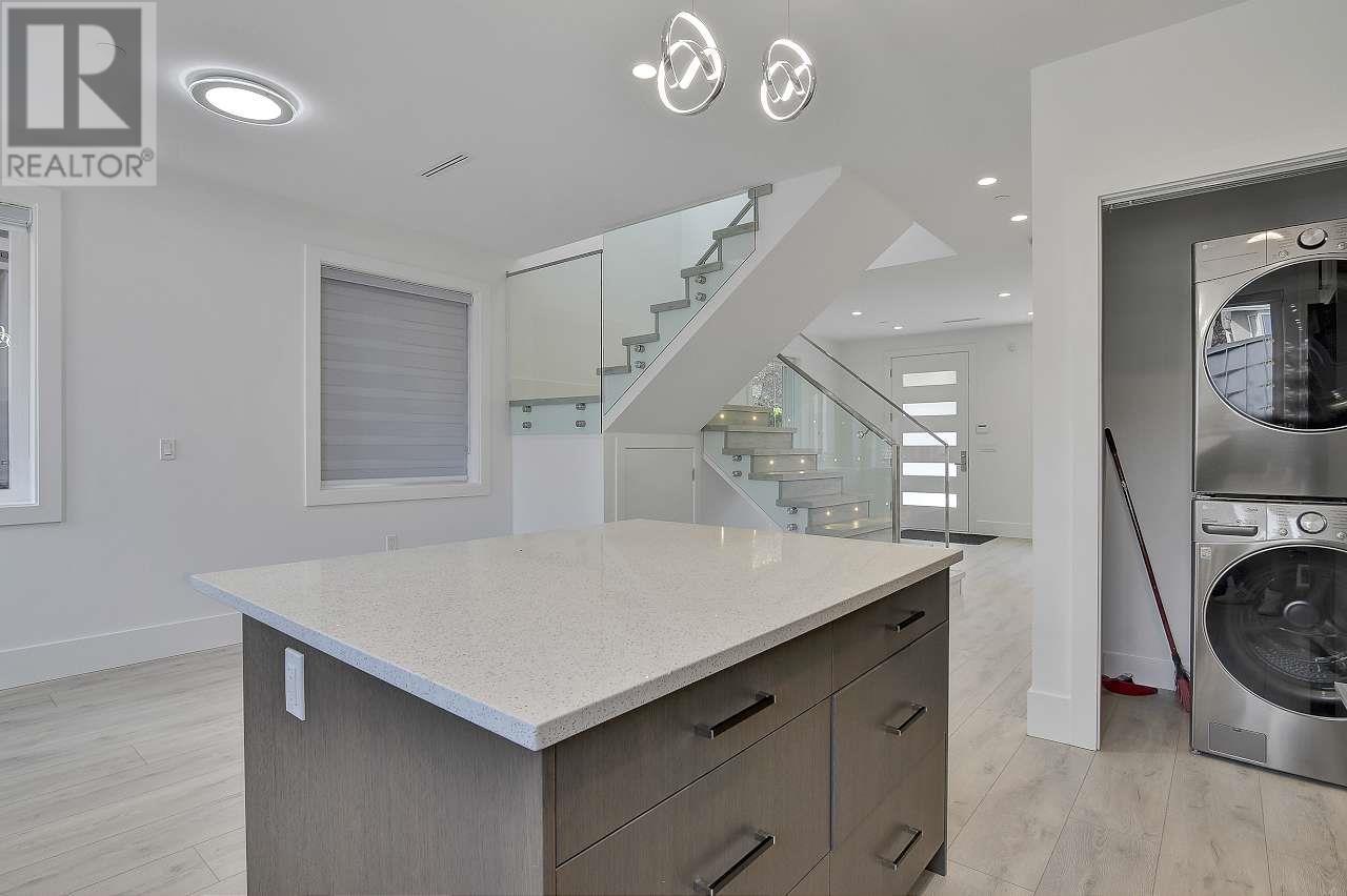 1523 W 60th Avenue, Vancouver, British Columbia  V6P 2A4 - Photo 4 - R2829474