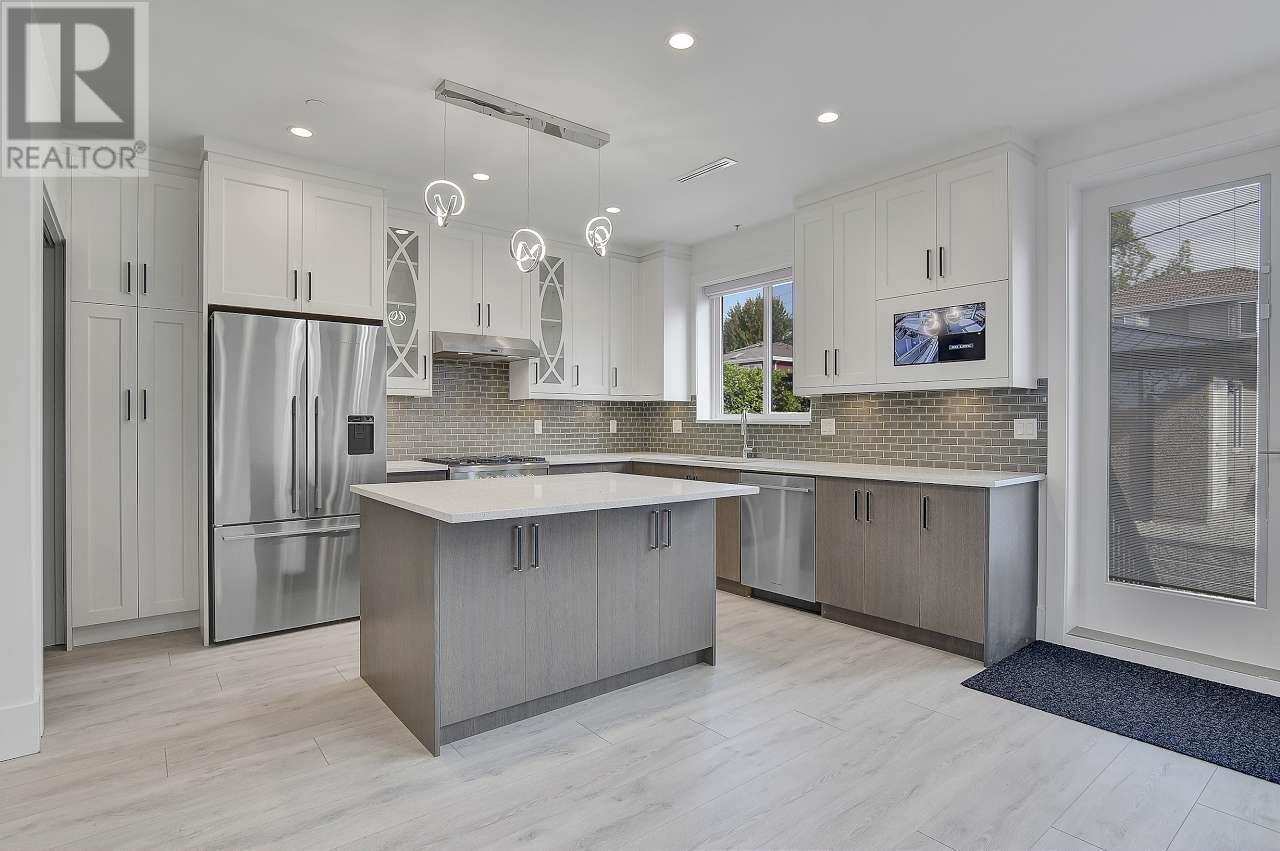 1523 W 60th Avenue, Vancouver, British Columbia  V6P 2A4 - Photo 2 - R2829474