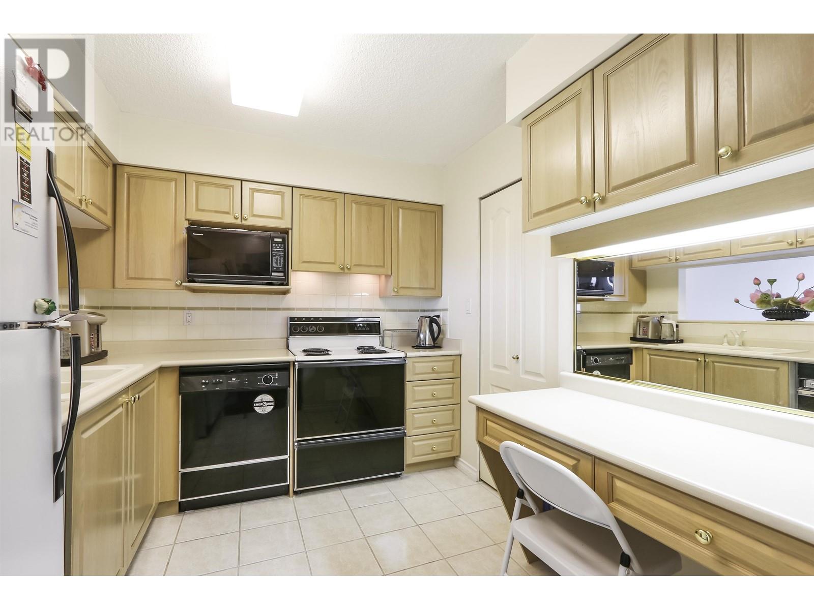 1001 7500 Granville Avenue, Richmond, British Columbia  V6Y 3Y6 - Photo 9 - R2829437