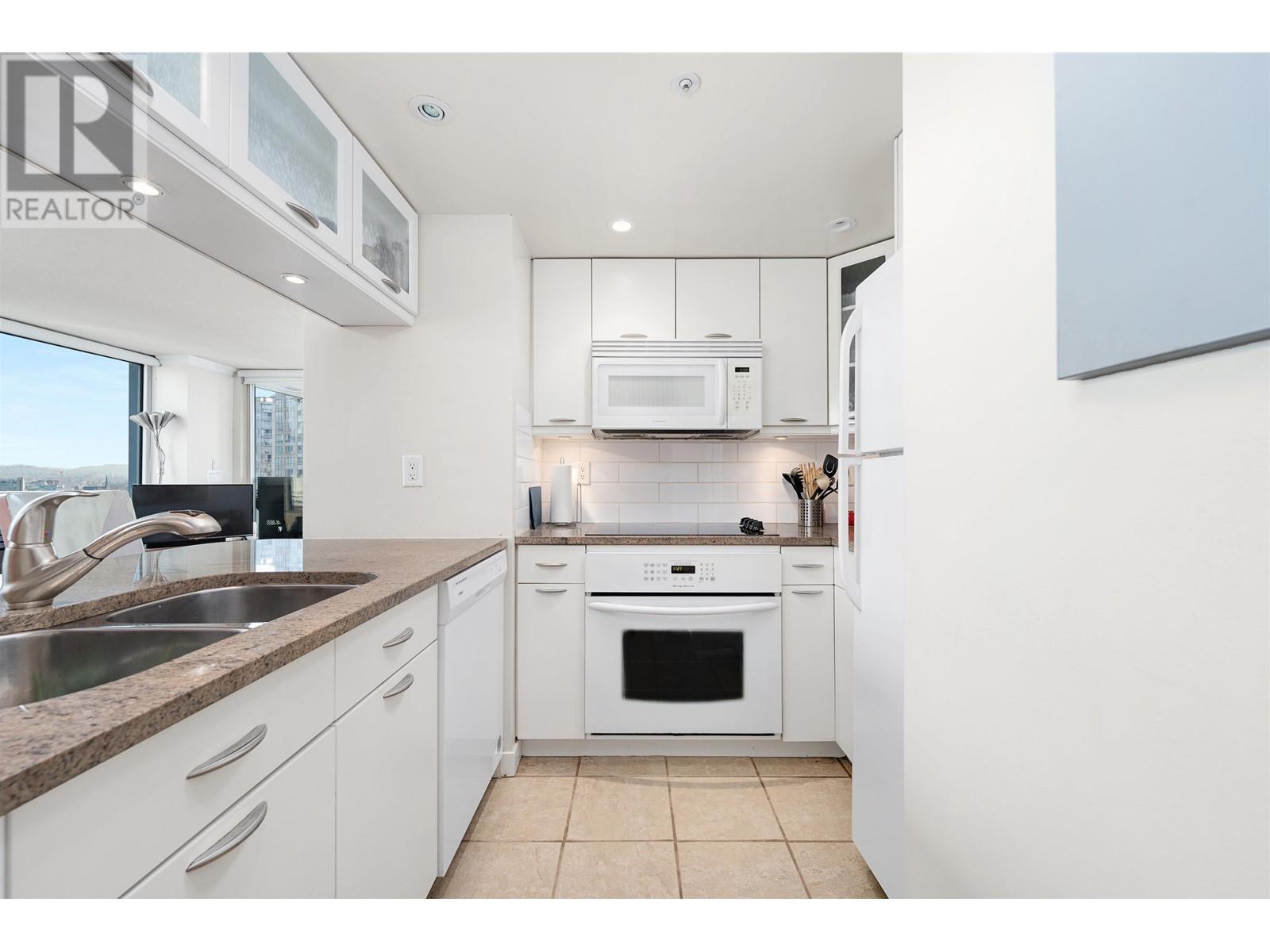 1503 183 Keefer Place, Vancouver, British Columbia  V6B 6B9 - Photo 18 - R2829624