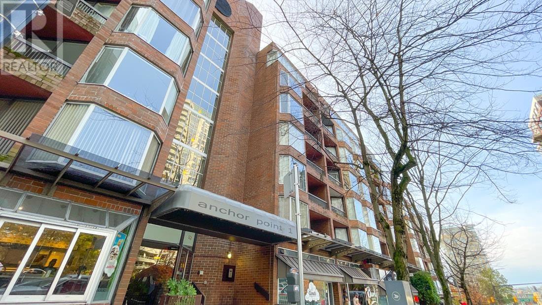 722 1330 BURRARD STREET, vancouver, British Columbia