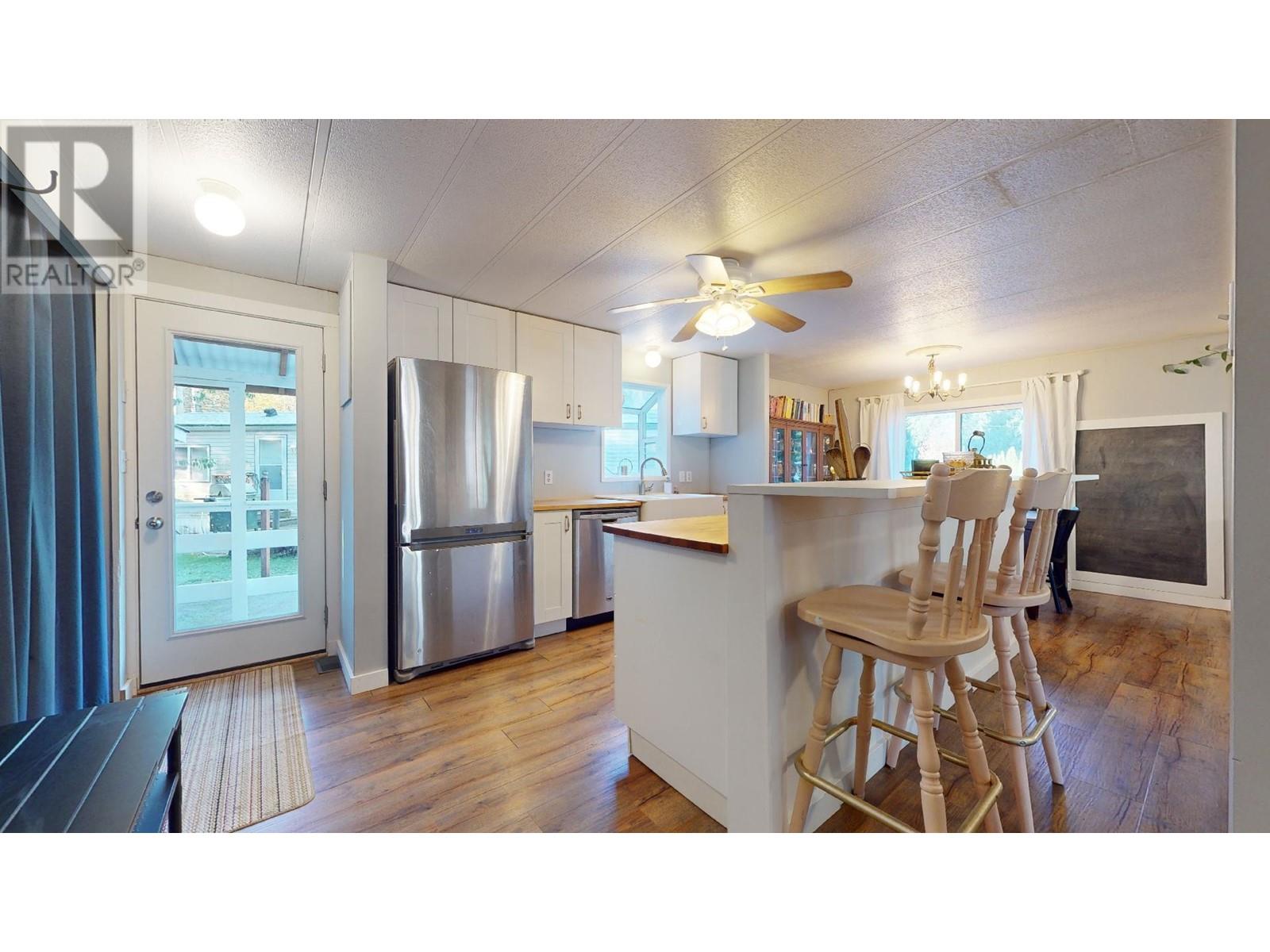 205 1830 Mamquam Road, Squamish, British Columbia  V0N 1T0 - Photo 3 - R2829685