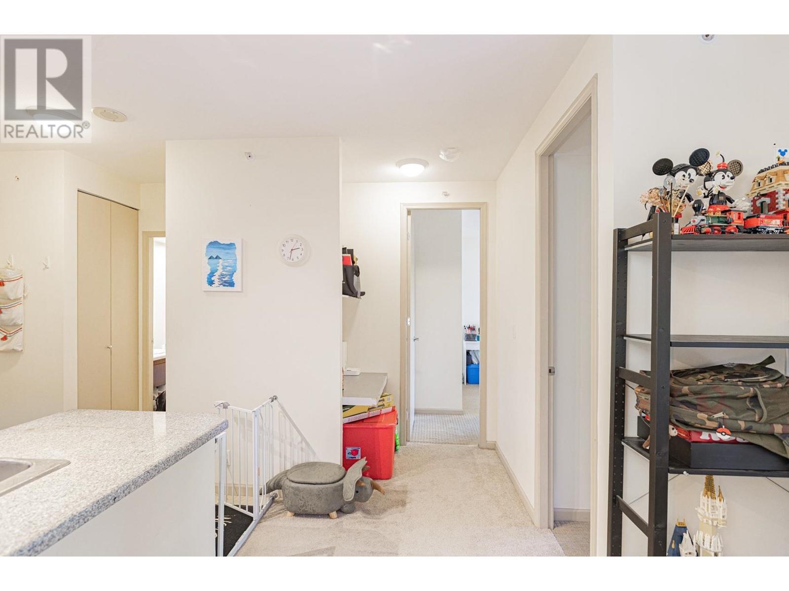 304 7388 Sandborne Avenue, Burnaby, British Columbia  V3N 5C4 - Photo 18 - R2824659