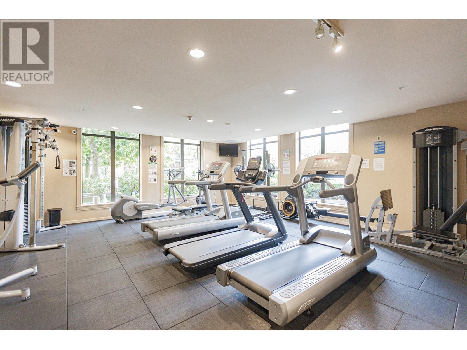 304 7388 Sandborne Avenue, Burnaby, British Columbia  V3N 5C4 - Photo 32 - R2824659