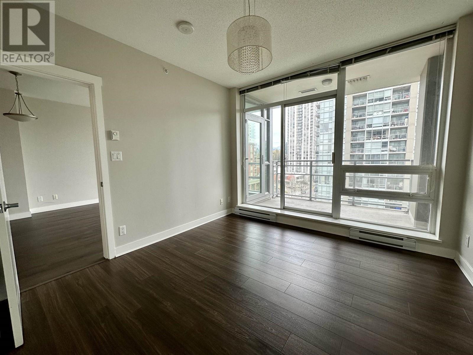 1006 2968 Glen Drive, Coquitlam, British Columbia  V3B 0C4 - Photo 10 - R2829320