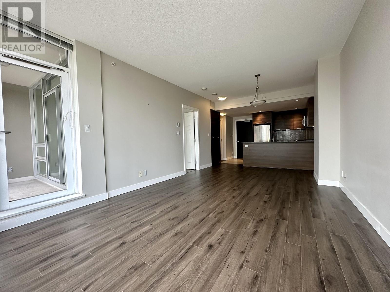 1006 2968 Glen Drive, Coquitlam, British Columbia  V3B 0C4 - Photo 5 - R2829320