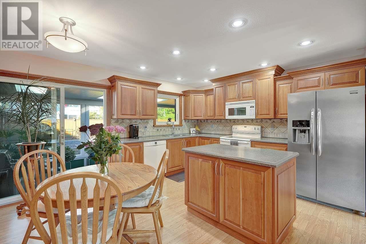 24825 118a Avenue, Maple Ridge, British Columbia  V4R 1Z3 - Photo 8 - R2829651