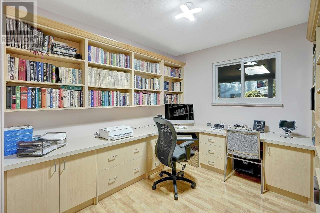 24825 118a Avenue, Maple Ridge, British Columbia  V4R 1Z3 - Photo 19 - R2829651