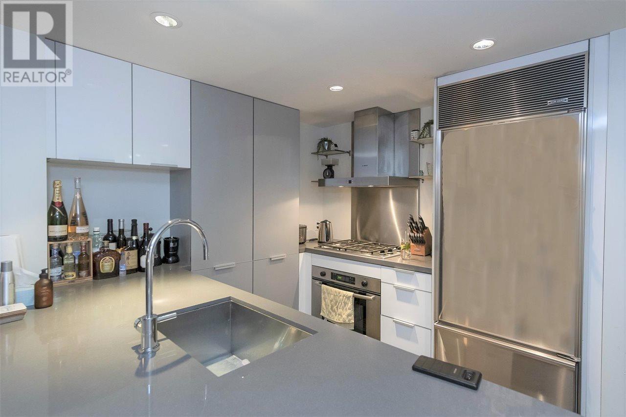 803 788 Richards Street, Vancouver, British Columbia  V6B 0C7 - Photo 4 - R2829700