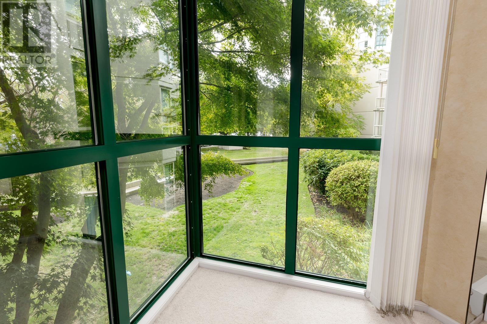 202 1196 Pipeline Road, Coquitlam, British Columbia  V3B 7Z6 - Photo 3 - R2829701