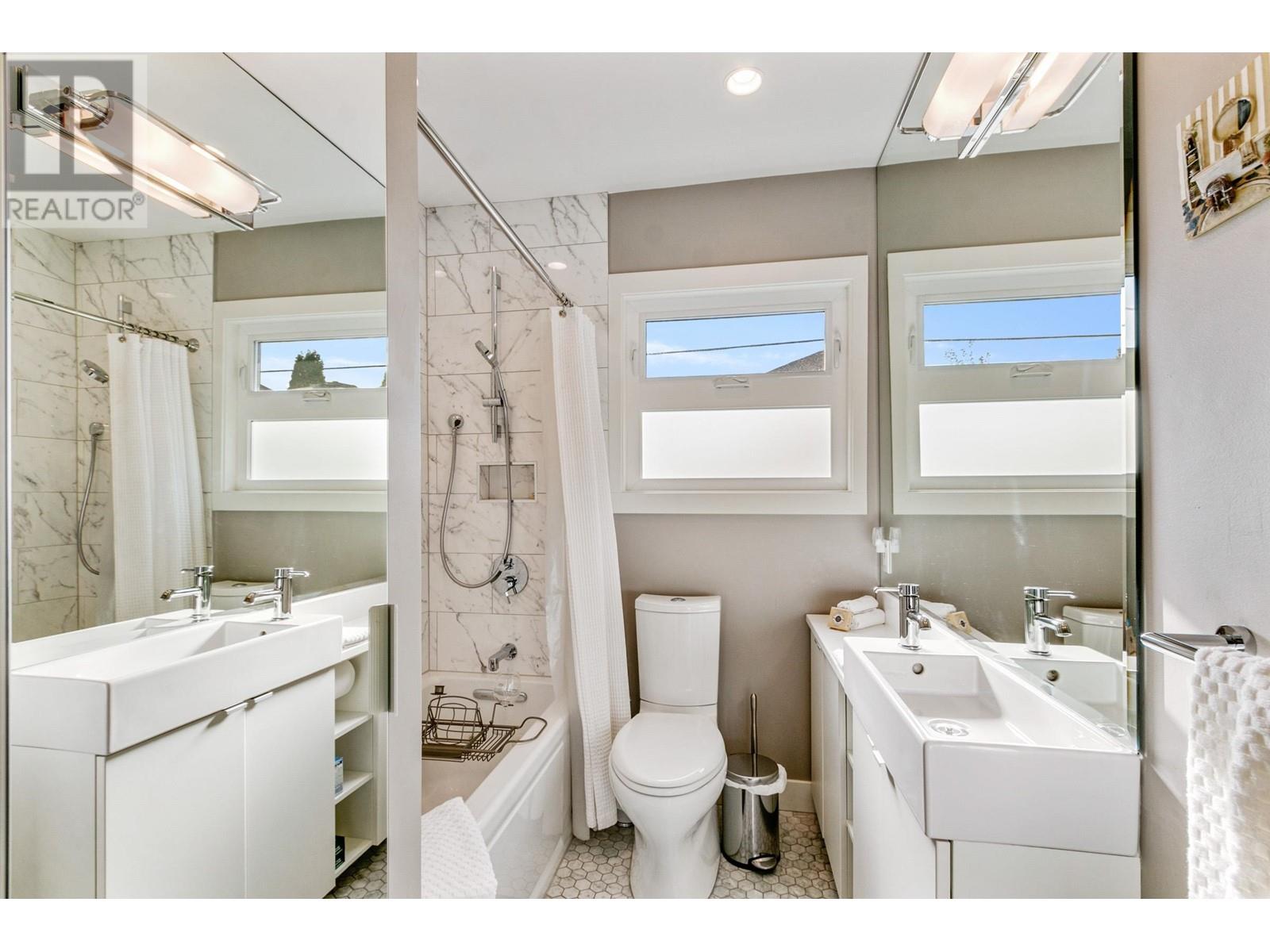 1299 W 15th Street, North Vancouver, British Columbia  V7P 1N1 - Photo 21 - R2829706